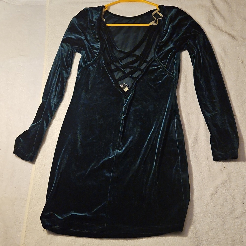 Windsor Dark Green Velvet Long Sleeve Bodycon Dress Criss Cross RD10752F Size L